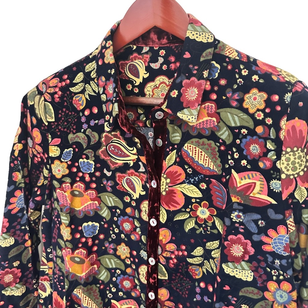 Amanda Blue Velvet Trimmed Shirt M